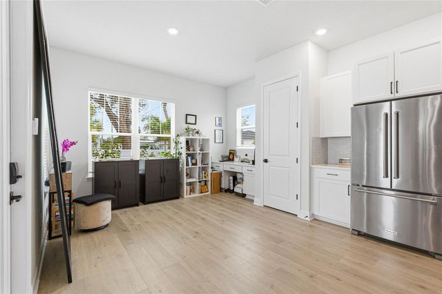 1936 W NASSAU STREET, Tampa, FL 33607