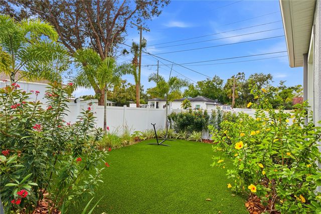 1936 W NASSAU STREET, Tampa, FL 33607