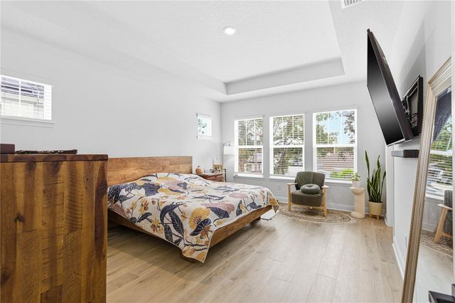 1936 W NASSAU STREET, Tampa, FL 33607