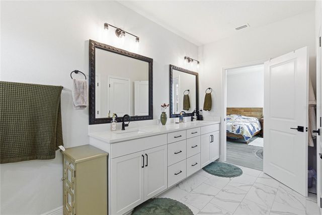 1936 W NASSAU STREET, Tampa, FL 33607