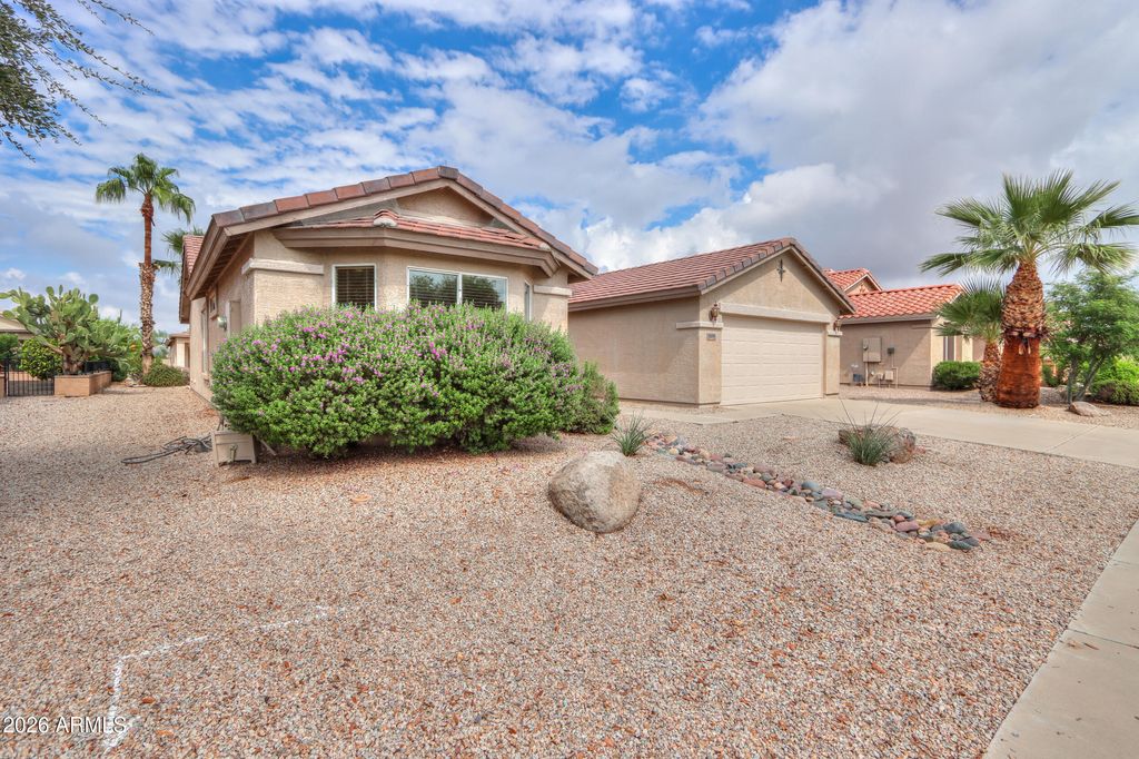 2394 E FIESTA Drive, Casa Grande, AZ 85194 — photo 4