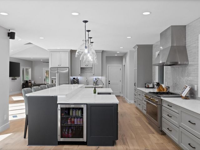 1108 W River Hills Drive, Chattanooga, TN 37415