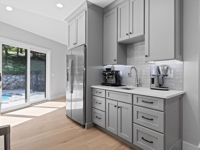 1108 W River Hills Drive, Chattanooga, TN 37415
