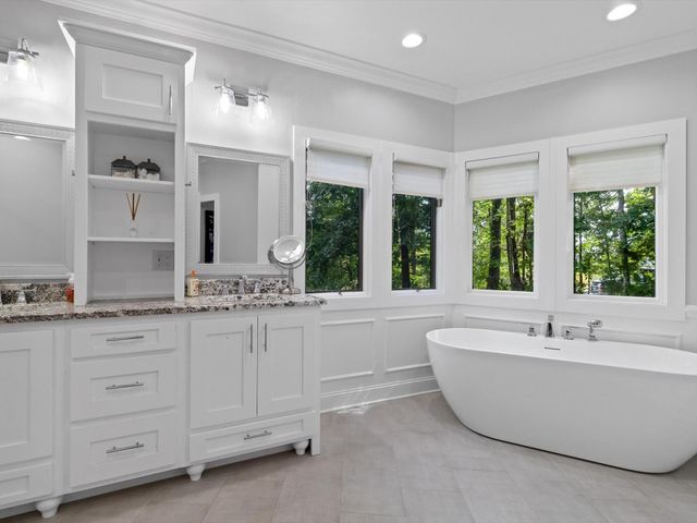 1108 W River Hills Drive, Chattanooga, TN 37415