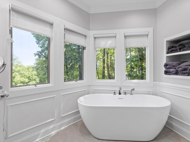 1108 W River Hills Drive, Chattanooga, TN 37415