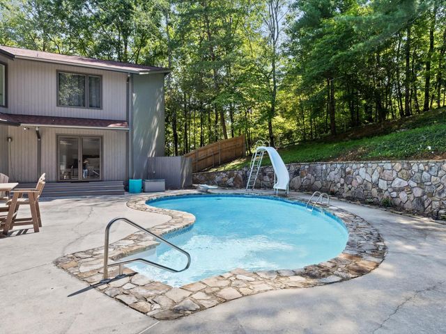1108 W River Hills Drive, Chattanooga, TN 37415