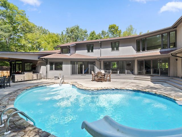 1108 W River Hills Drive, Chattanooga, TN 37415