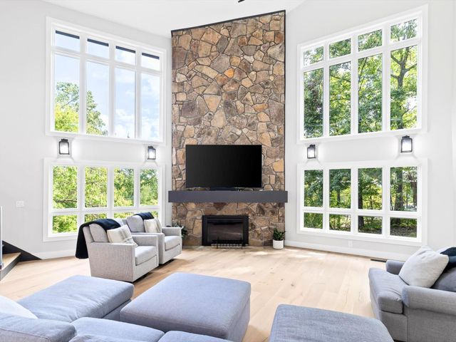 1108 W River Hills Drive, Chattanooga, TN 37415