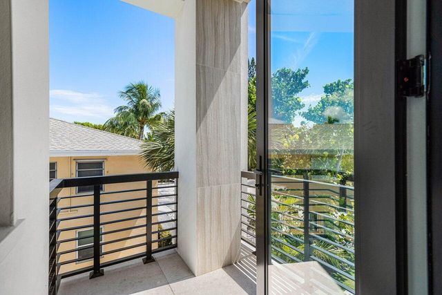 514 NE 7th Avenue, Delray Beach, FL 33483