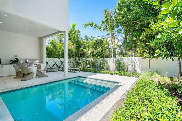 514 NE 7th Avenue, Delray Beach, FL 33483