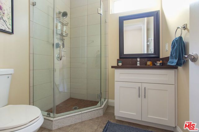 7617 Lilly Way, North Hollywood (los Angeles), CA 91605