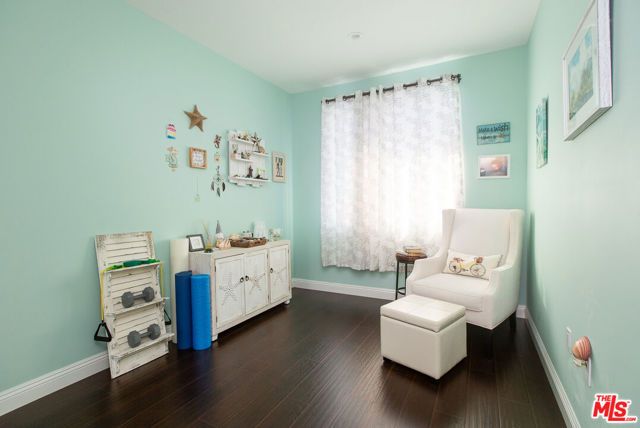 7617 Lilly Way, North Hollywood (los Angeles), CA 91605