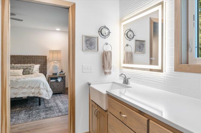 706 7th Avenue S, Princeton, MN 55371