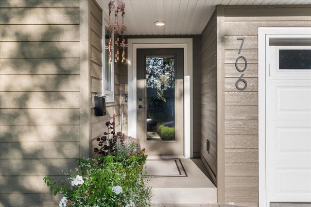 706 7th Avenue S, Princeton, MN 55371