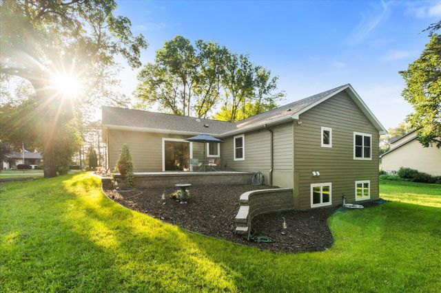 706 7th Avenue S, Princeton, MN 55371