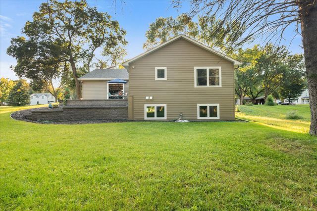 706 7th Avenue S, Princeton, MN 55371