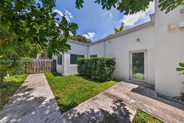 1327 SE 2nd Avenue, Fort Lauderdale, FL 33316
