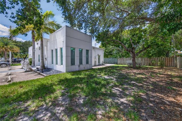 1327 SE 2nd Avenue, Fort Lauderdale, FL 33316