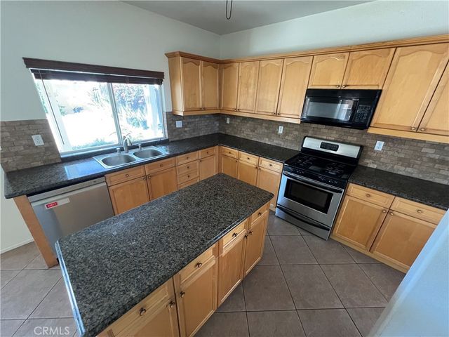 21 Villa Ravenna, Lake Elsinore, CA 92532