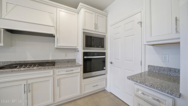 293 CONTINUUM Loop, Yulee, FL 32097