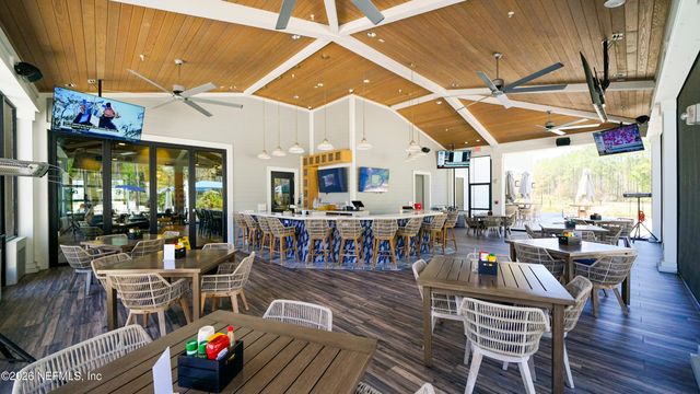 293 CONTINUUM Loop, Yulee, FL 32097