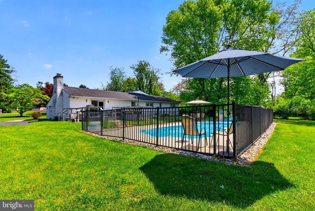 1121 CHELSEA RD, Garnet Valley, PA 19060