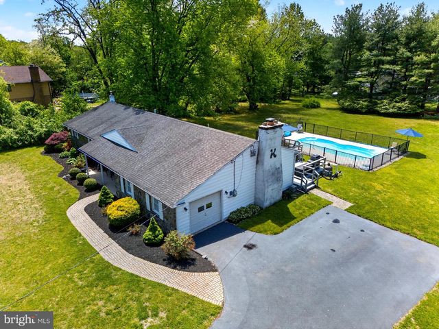 1121 CHELSEA RD, Garnet Valley, PA 19060