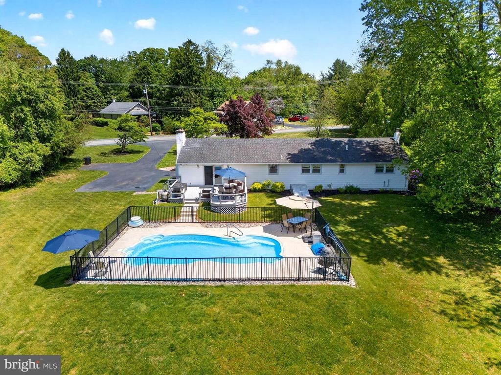 1121 CHELSEA RD, Garnet Valley, PA 19060