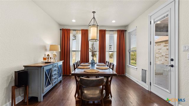 619 Cambridge Drive, New Braunfels, TX 78132