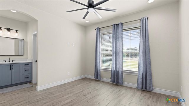 619 Cambridge Drive, New Braunfels, TX 78132