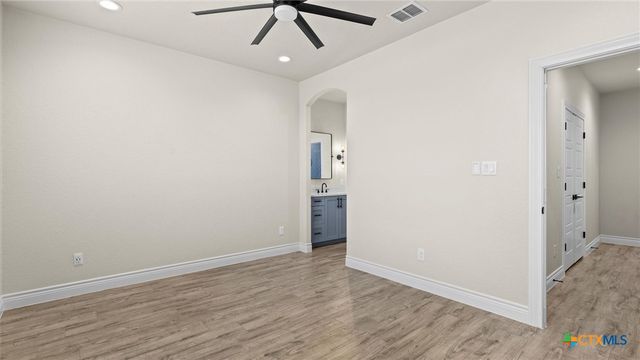 619 Cambridge Drive, New Braunfels, TX 78132