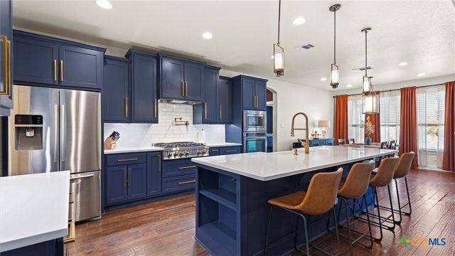 619 Cambridge Drive, New Braunfels, TX 78132