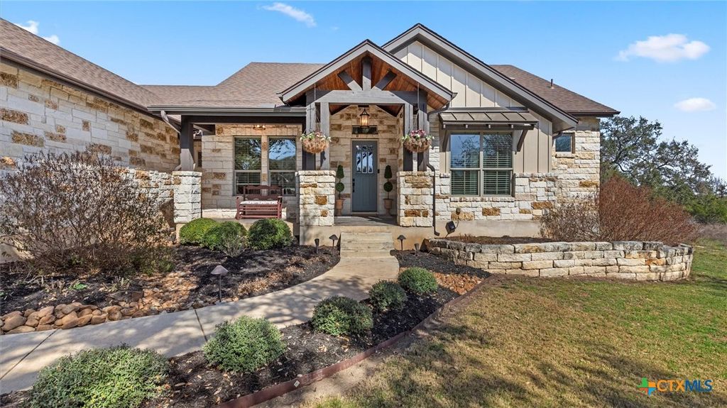 619 Cambridge Drive, New Braunfels, TX 78132