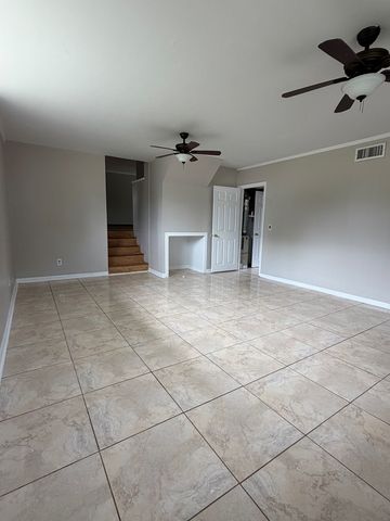 1221 Denton Road, Dothan, AL 36303