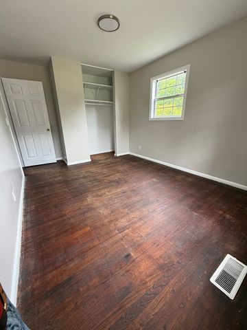 1221 Denton Road, Dothan, AL 36303