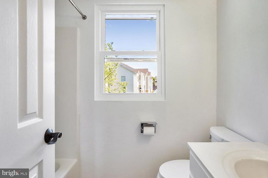 Image 22 of property listing at 9556 SEA GULL CT, North Beach, MD 20714