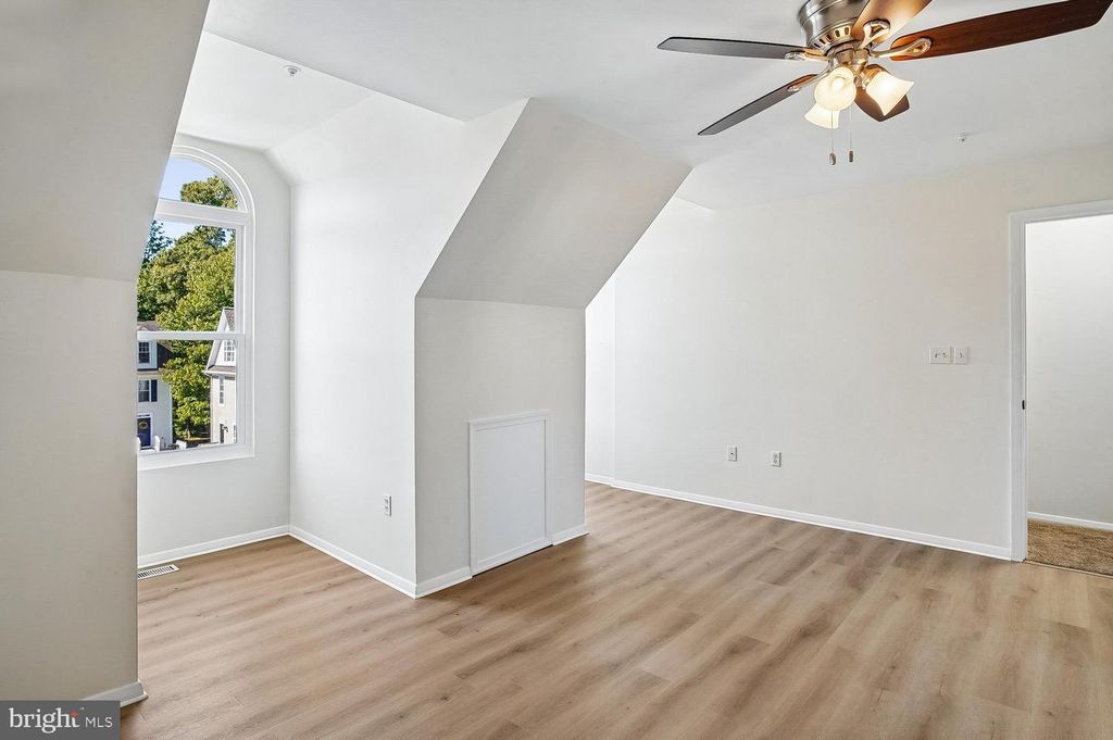 Image 25 of property listing at 9556 SEA GULL CT, North Beach, MD 20714