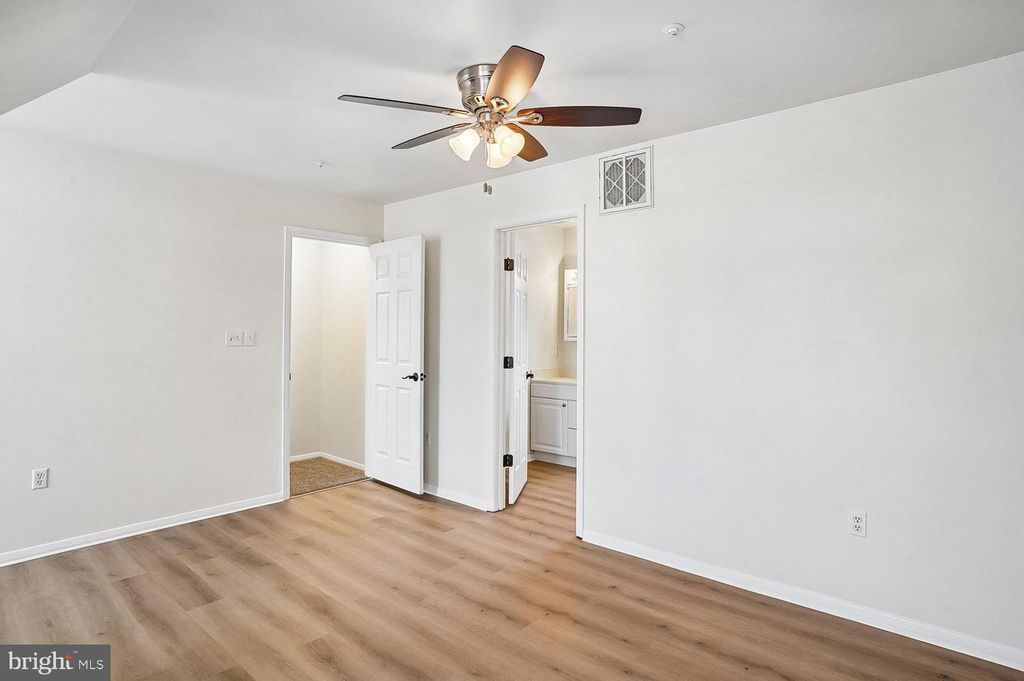 Image 26 of property listing at 9556 SEA GULL CT, North Beach, MD 20714