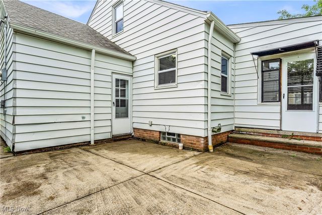 416 E 255th Street, Euclid, OH 44132