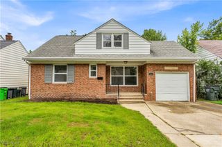 416 E 255th Street, Euclid, OH 44132