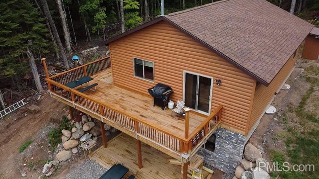 161 Porter Lake Road, Amasa, MI 49903