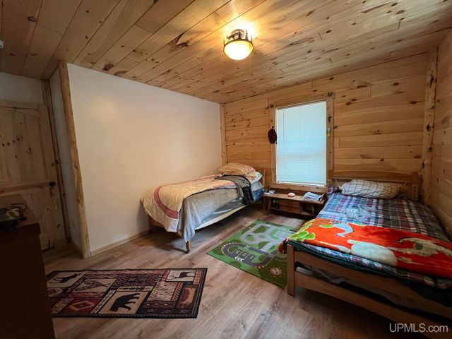 161 Porter Lake Road, Amasa, MI 49903