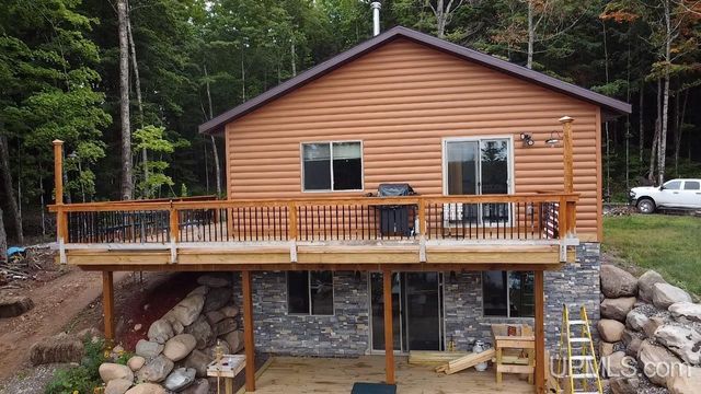 161 Porter Lake Road, Amasa, MI 49903