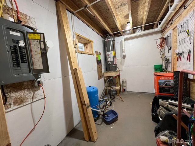 161 Porter Lake Road, Amasa, MI 49903