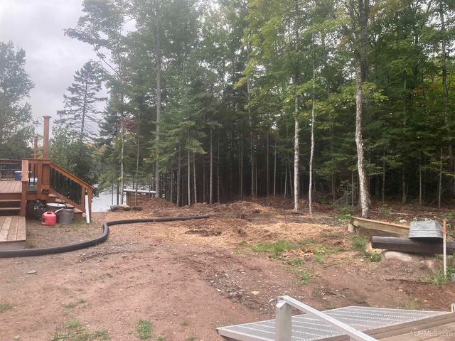 161 Porter Lake Road, Amasa, MI 49903