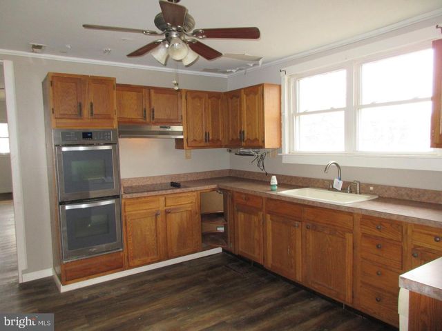 1821 W MAIN ST W, Millville, NJ 08332