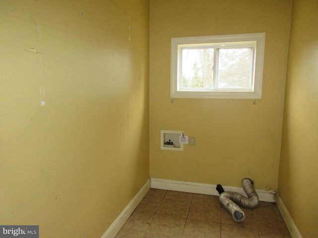 1821 W MAIN ST W, Millville, NJ 08332