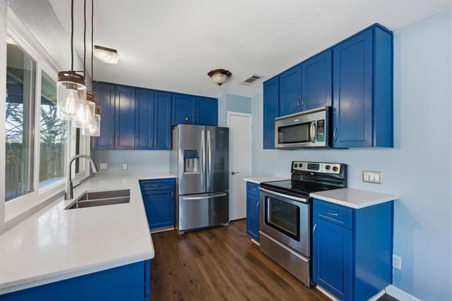 313 Blackberry DR, Austin, TX 78745