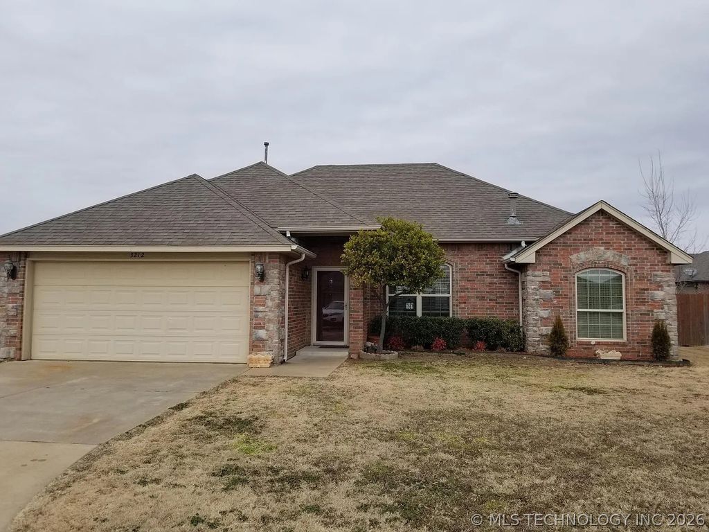 3212 E Irvington Street, Broken Arrow, OK 74014