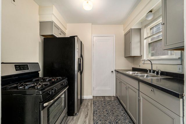 7904 Mead Street, Dearborn, MI 48126